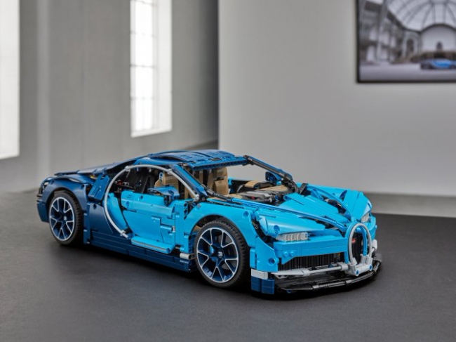 42083 Lego Technic -  Bugatti Chiron